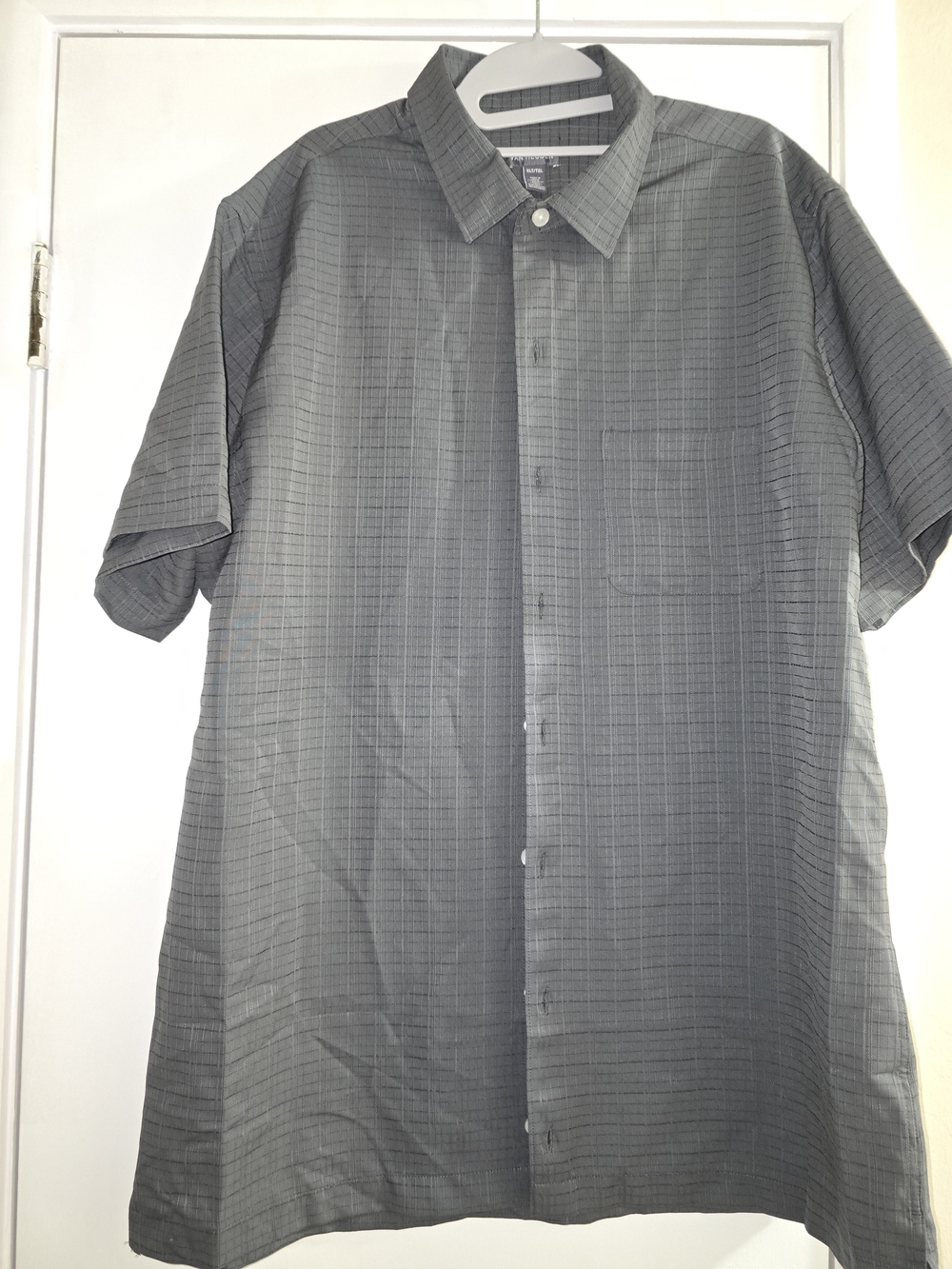 Van Heusen Gray Short-Sleeve Textured Button-Down Shirt | XLT